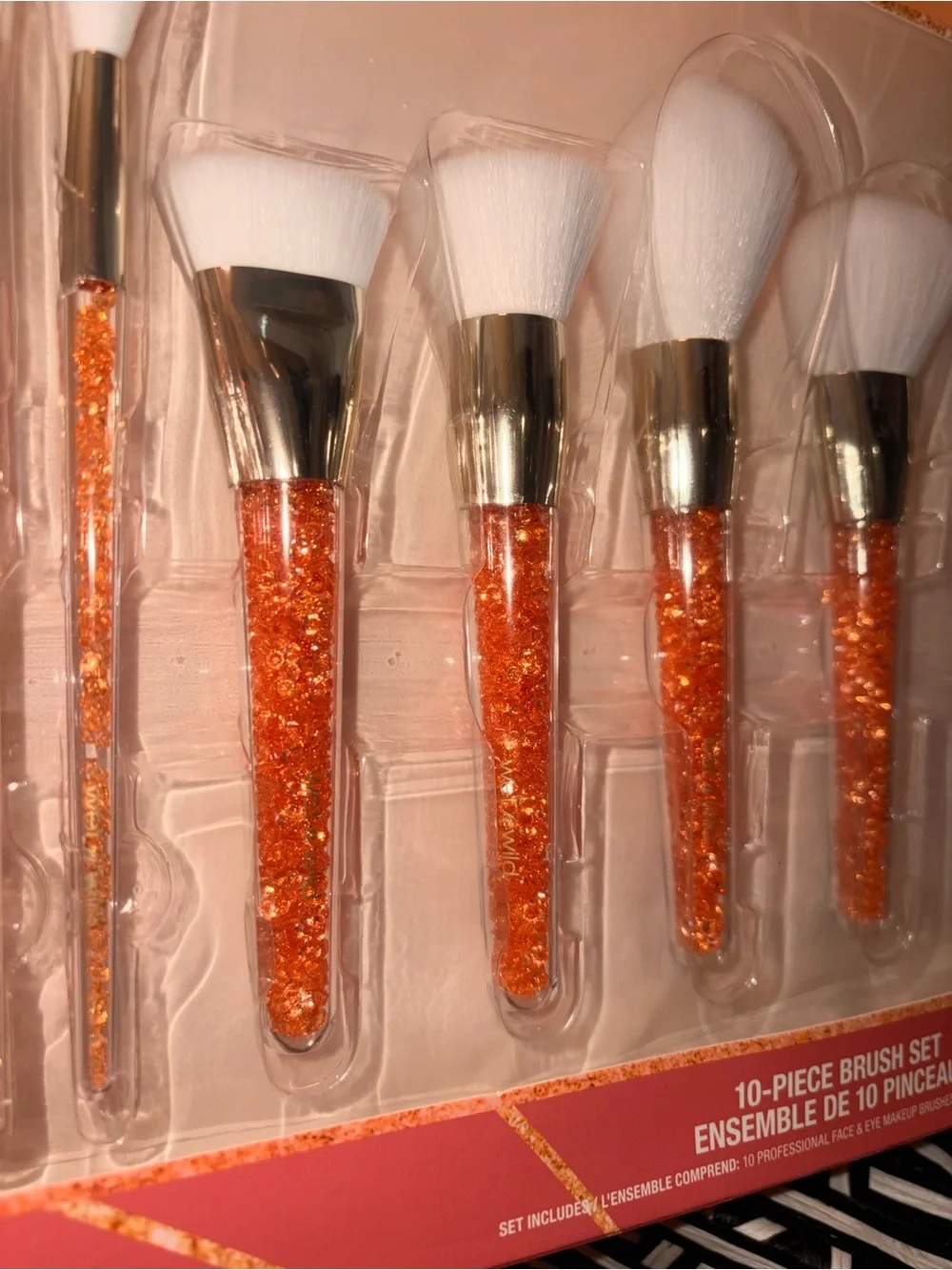Brand New Wet n Wild 10-Piece Pro Brush Set - Peach Crystal Handles